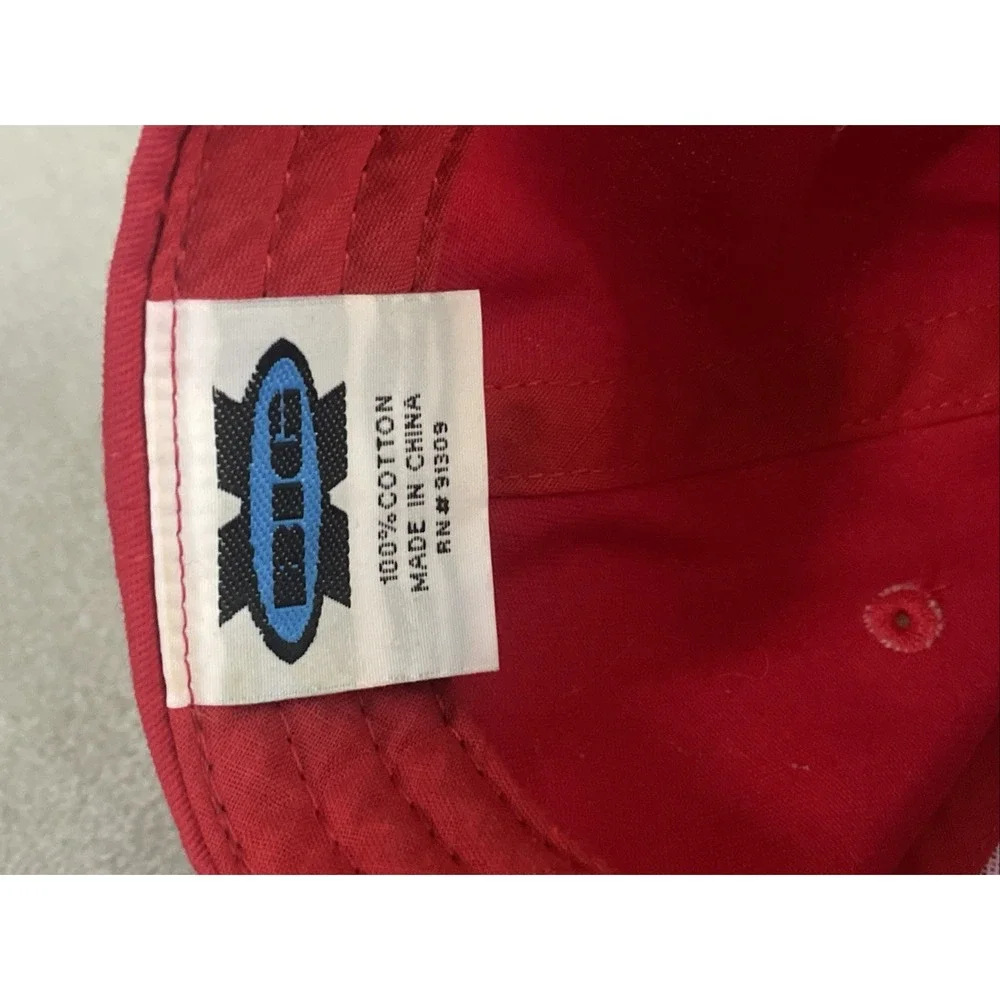 Bigfoot Squatch Social Distancing Red Hat One‎ Size Most Cotton 6 Panel Cap